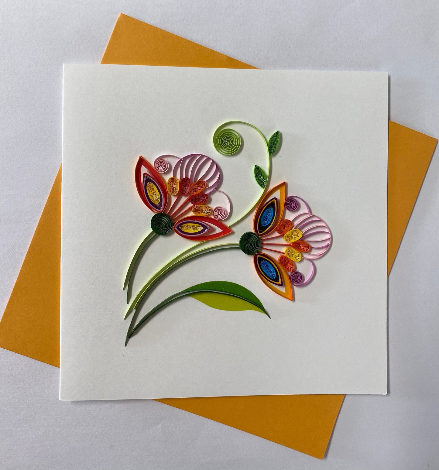 Hand Quilled Greeting Card Flowers #QC10948